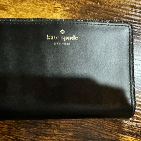 Kate Spade women’s wallet - Picture 1 of 4